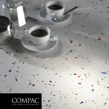 Compac Португалия